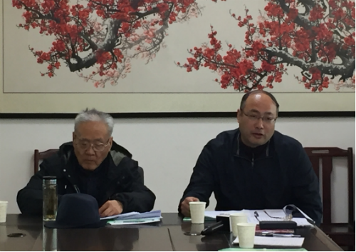 （左：原周口地區(qū)常委秘書長(zhǎng)梁祖靈 ；右：鄲城縣委常委組織部長(zhǎng)侯磊 ）