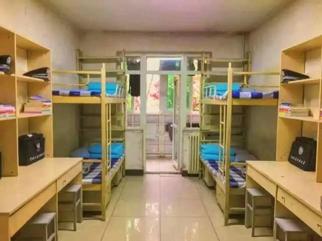 這個(gè)學(xué)校的男生宿舍火了！女同學(xué)都喊著要嫁