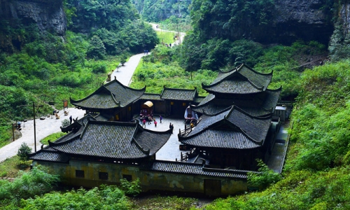 從《爸爸》到《變4》 重慶武隆魅力無(wú)法阻擋 從《爸爸》到《變4》 重慶武隆魅力無(wú)法阻擋