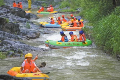 七夕節(jié)，豫西大峽谷設“情侶漂流通道”