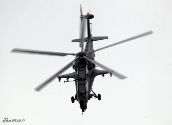 資料圖：在珠海航展上亮相的武直-10攻擊直升機。