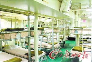航母上的水兵宿舍。（資料圖片）