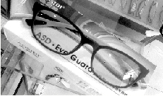 專(zhuān)家：對(duì)上網(wǎng)眼鏡的功效表示懷疑