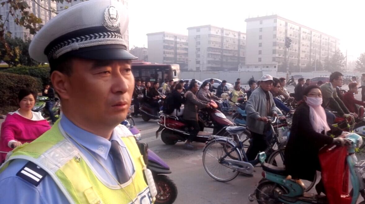 上班表情：1逗2羞3怕 你是哪個(gè)？