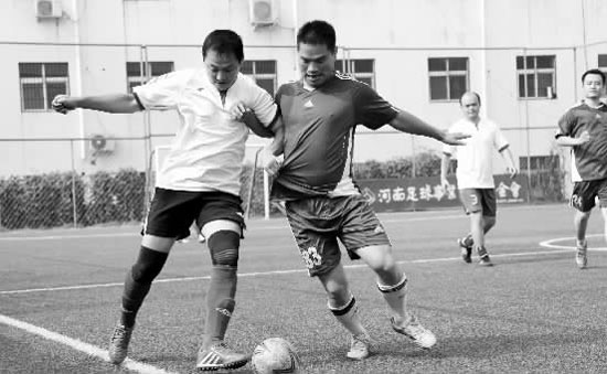 為了爭奪小組頭名，天行健和領航置業(yè)踢得異常激烈